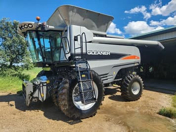 Main image Gleaner A76